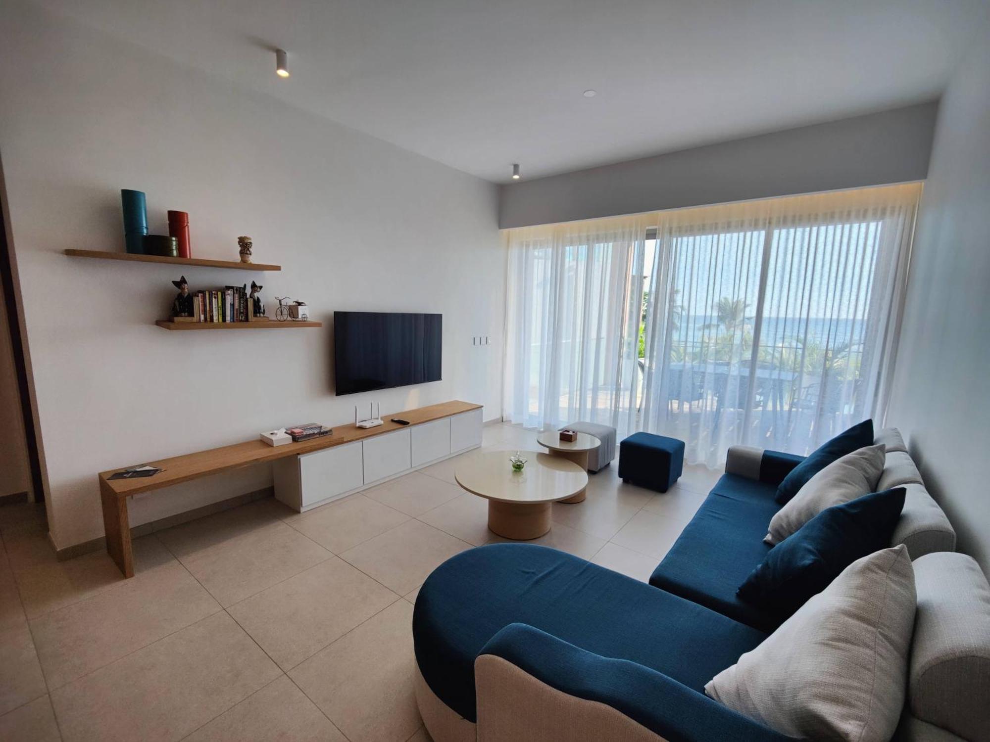 Apartment Ocean Point Front